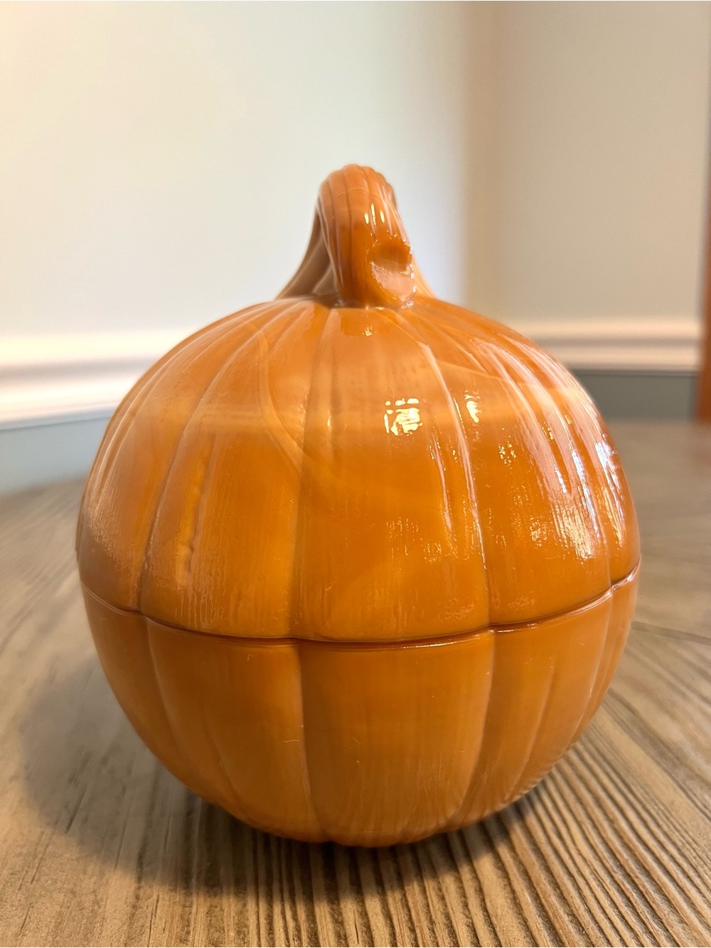 Longaberger Slag Glass Pumpkin Dish - Stamped, Circa 2003 - Picture 6 of 8